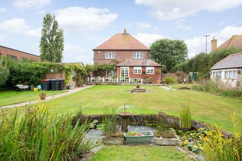 3 bedroom detached house for sale, Invicta Road, Whitstable, CT5