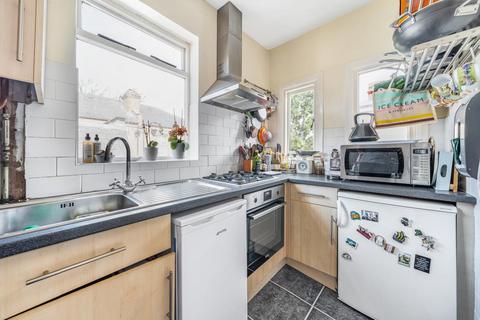 70c Hackford Road, London, SW9 0RG