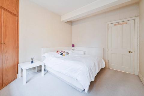 1 bedroom flat for sale, New Row, Covent Garden, London, WC2N