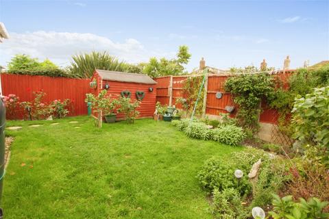 3 bedroom detached bungalow for sale - Marion Road, Prestatyn, Denbighshire LL19 7DH