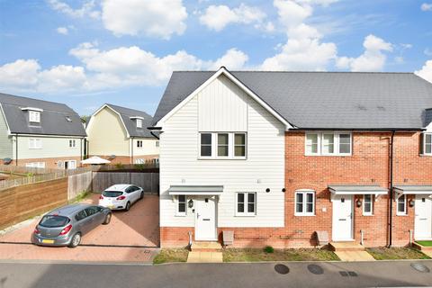 2 bedroom end of terrace house for sale, Hengist Drive, Aylesford, Kent