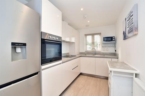 2 bedroom end of terrace house for sale, Hengist Drive, Aylesford, Kent