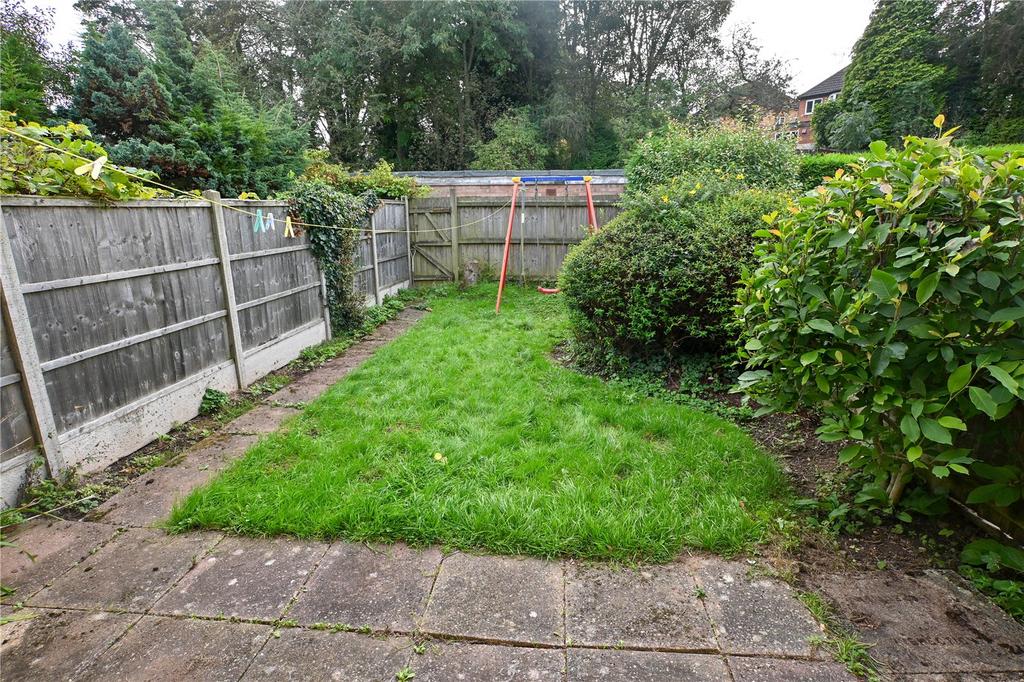 Winchester Gardens, Northfield... 3 bed terraced house for sale £185,000