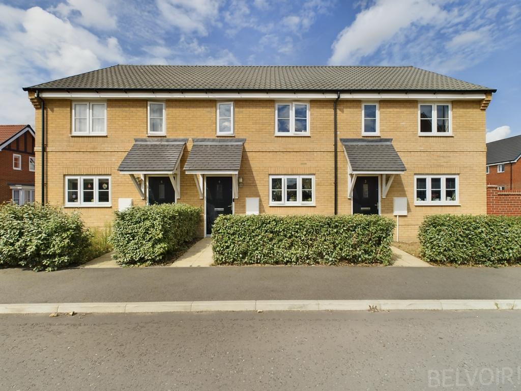 Redwood Drive, Bury St Edmunds, IP32 2 bed terraced house for sale £