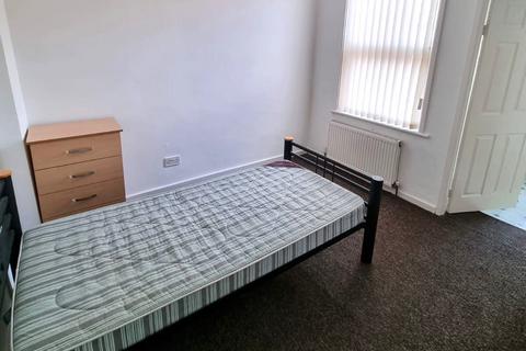 undefined, Investors / Owner Occupiers - 2 bed house in Wavertree