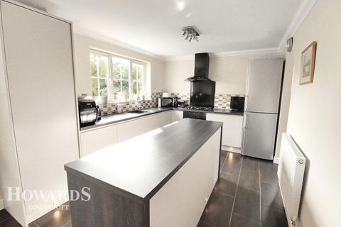 4 bedroom detached house for sale - Anchor Way, Carlton Colville