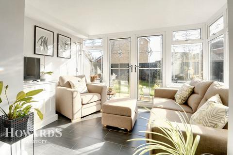 2 Anchor Way, Carlton Colville, Lowestoft, NR33 8GR