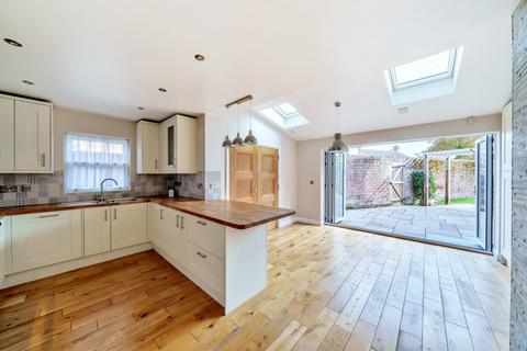 4 bedroom detached house for sale - Westwood Road, Adjacent to Highfield, Southampton, Hampshire, SO17