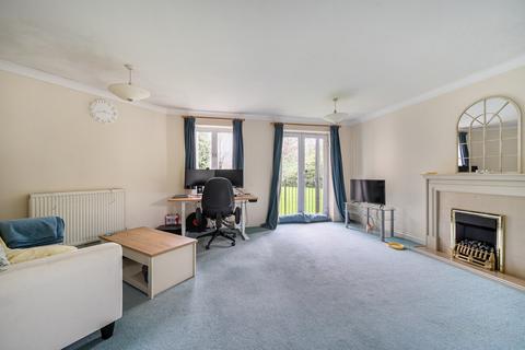 2 bedroom flat for sale, The Dell, Southampton, Hampshire, SO15
