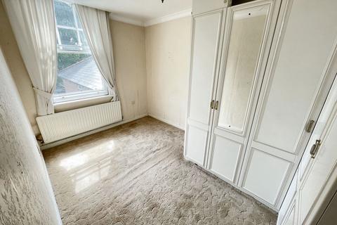 2 bedroom flat for sale, North Avenue, Harton, South Shields, Tyne and Wear, NE34 6AX