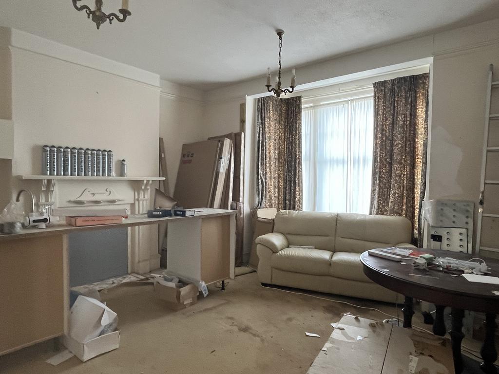 Preston Down Road, Paignton, Devon 4 bed semidetached house for sale £220,000