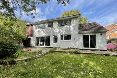 Treehayes Crabb Lane, Exeter, EX2 9JD