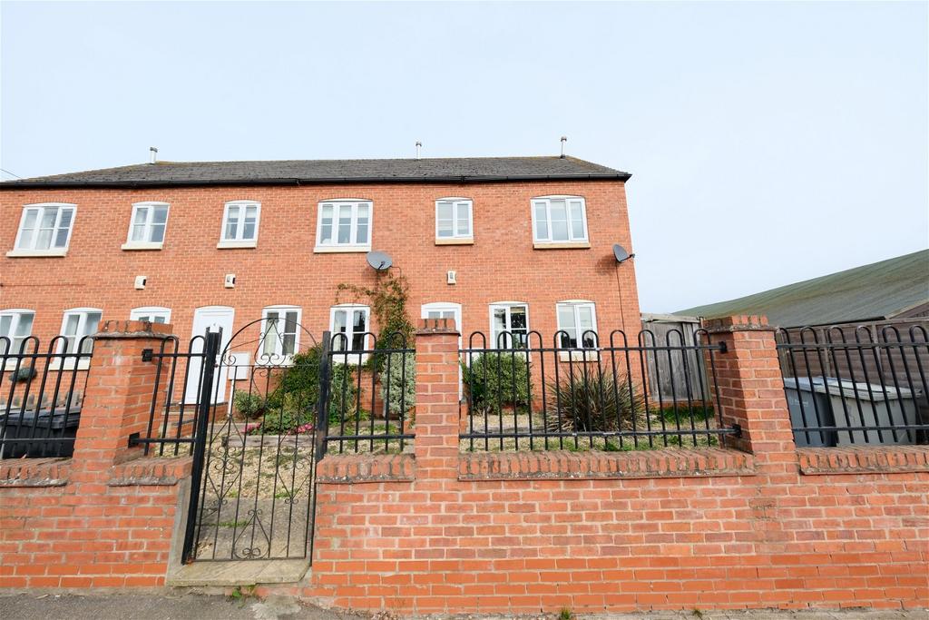 Firth Park, Uppingham 3 bed townhouse for sale £259,000