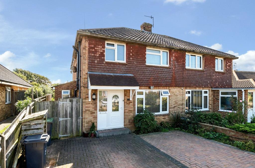 Nursery Close, Shoreham-by-Sea, West Sussex, BN43 3 Bed Semi-detached ...