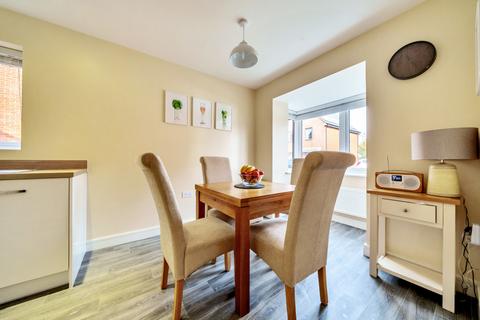 3 bedroom link detached house for sale, Brook Close, Swanmore, Southampton, Hampshire, SO32