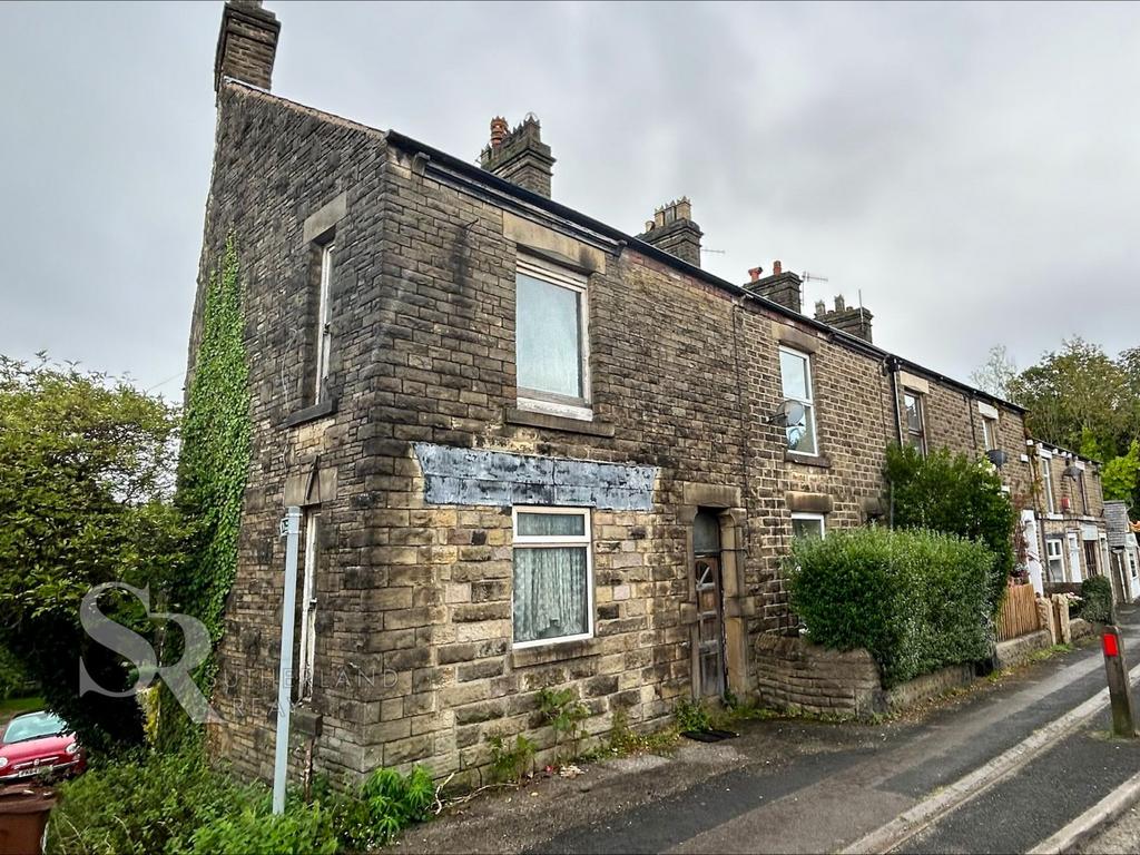 Buxton Road, Furness Vale, SK23 2 bed end of terrace house for sale £