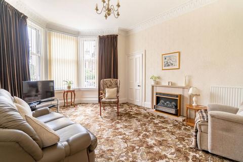 11 Cameron Park, Edinburgh, EH16 5JY