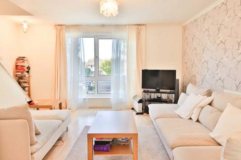 20, Park Court Park Road, New Malden, KT3 5AE