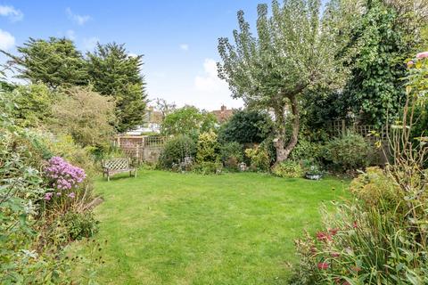 355 Green Lane, London, SE9 3TD