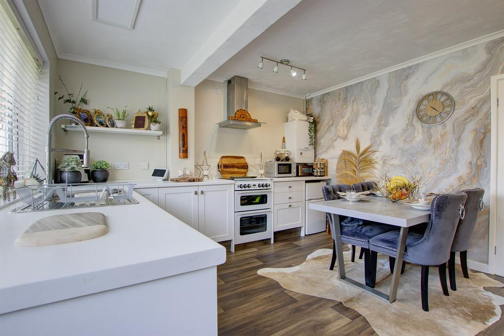 Kitchen / Diner