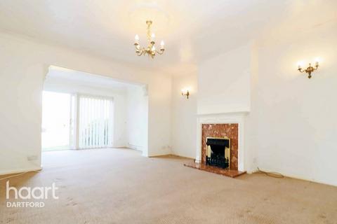 3 bedroom bungalow to rent, Fernheath Way, Dartford