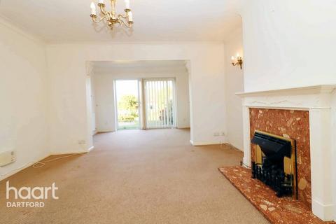 3 bedroom bungalow to rent, Fernheath Way, Dartford