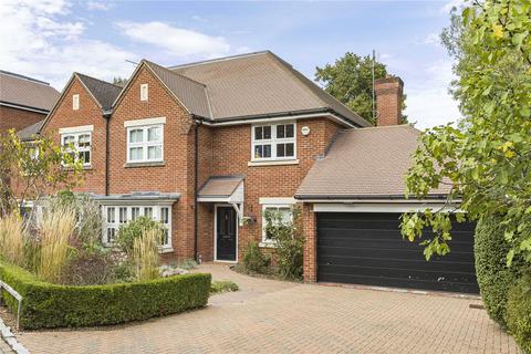 5 bedroom semi-detached house for sale - Douglas Close, Hadley Wood, Hertfordshire, EN4