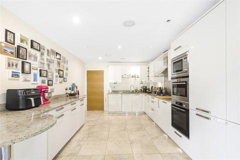 5 bedroom semi-detached house for sale - Douglas Close, Hadley Wood, Hertfordshire, EN4