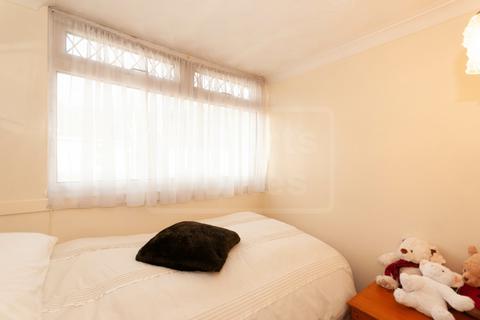 11 Glanrhyd Road, Ystradgynlais, Swansea, SA9 1AU