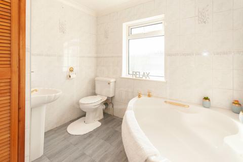 11 Glanrhyd Road, Ystradgynlais, Swansea, SA9 1AU