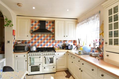 3 bedroom terraced house for sale, Westrow Drive, Barking, Essex