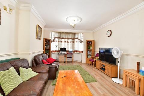 3 bedroom terraced house for sale, Westrow Drive, Barking, Essex