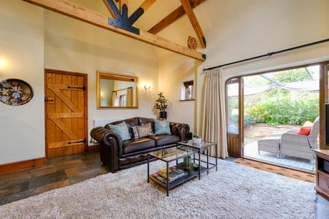 Lower Bean Barn Cottage Church Road, Bradley Green, Redditch, B96 6SW