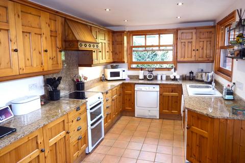 4 bedroom semi-detached house for sale, Grove Road, Stevenage, Hertfordshire, SG1