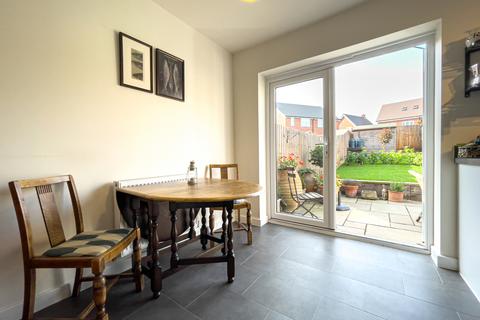 24 Emperor Way, Holmer, Hereford, HR4 9EN