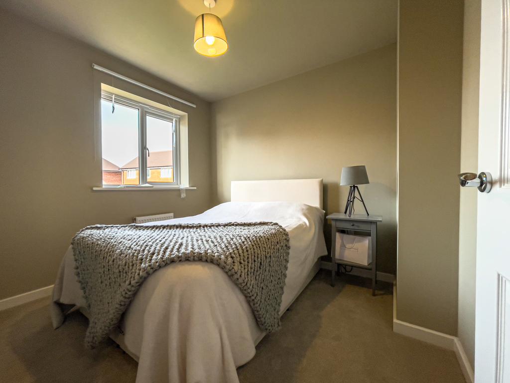 24 Emperor Way - Bed 2
