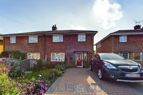 3 bedroom semi-detached house for sale, Cleavesland, Laddingford, Maidstone, Kent, ME18
