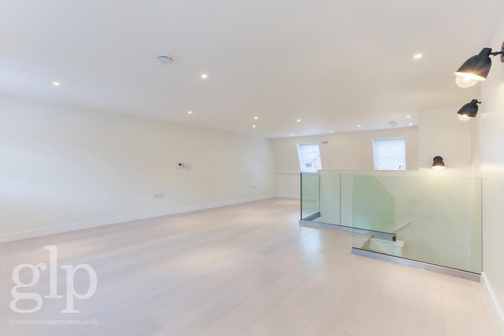 Apartment in London - View 5