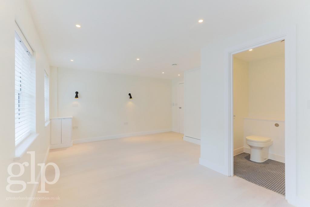 Apartment in London - More