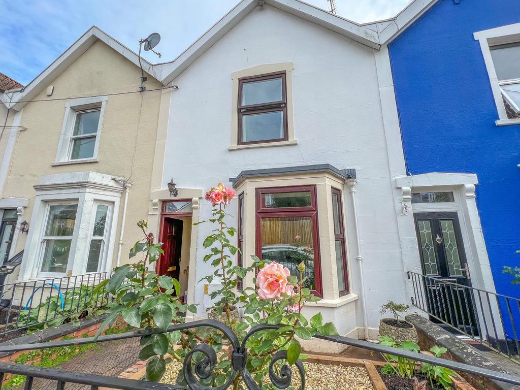 Springfield Road, Pill, Bristol, Somerset, BS20 3 bed terraced house