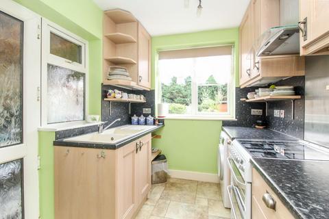 233 Castle Road, Bedford, MK40 3UB
