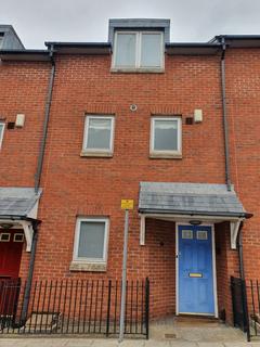 3 bedroom townhouse to rent, Preston Street, Exeter