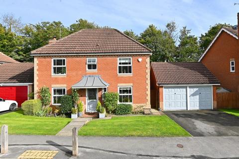 5 bedroom detached house for sale - Youngs Drive, Harrogate