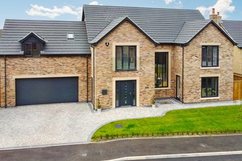 4 bedroom detached house for sale, Kenwick View, Louth LN11 8GN