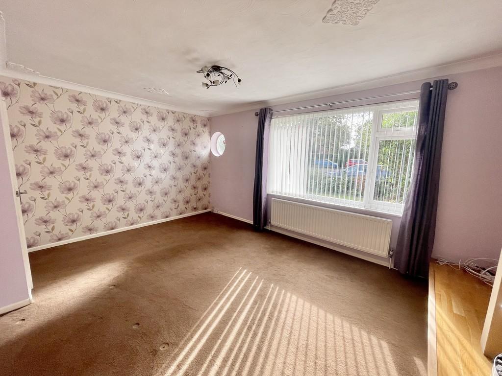 Higher Blandford Road, Broadstone 3 bed detached house for sale £475,000