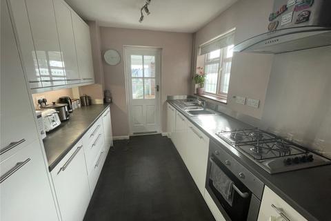 3 bedroom semi-detached house for sale, Passingham Avenue, Billericay, Essex, CM11