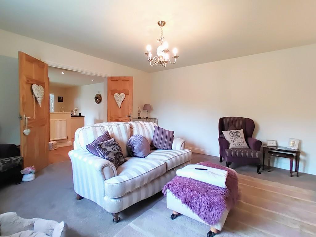 Chapel Fold, Wibsey 3 bed detached bungalow for sale £265,000