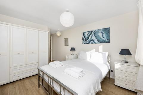 2 bedroom apartment to rent - Neptune Court, Brighton Marina Village