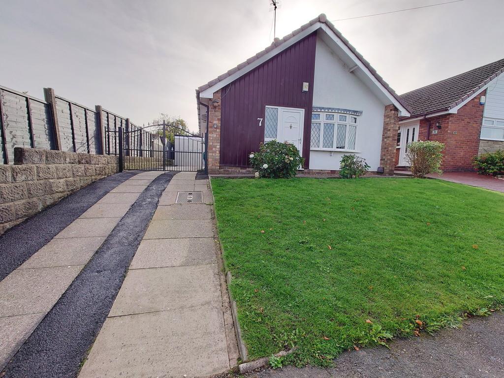 Red Lion Close, Talke, StokeonTrent 2 bed detached bungalow for sale
