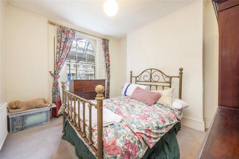 28 Tibberton Square, London, N1 8SF